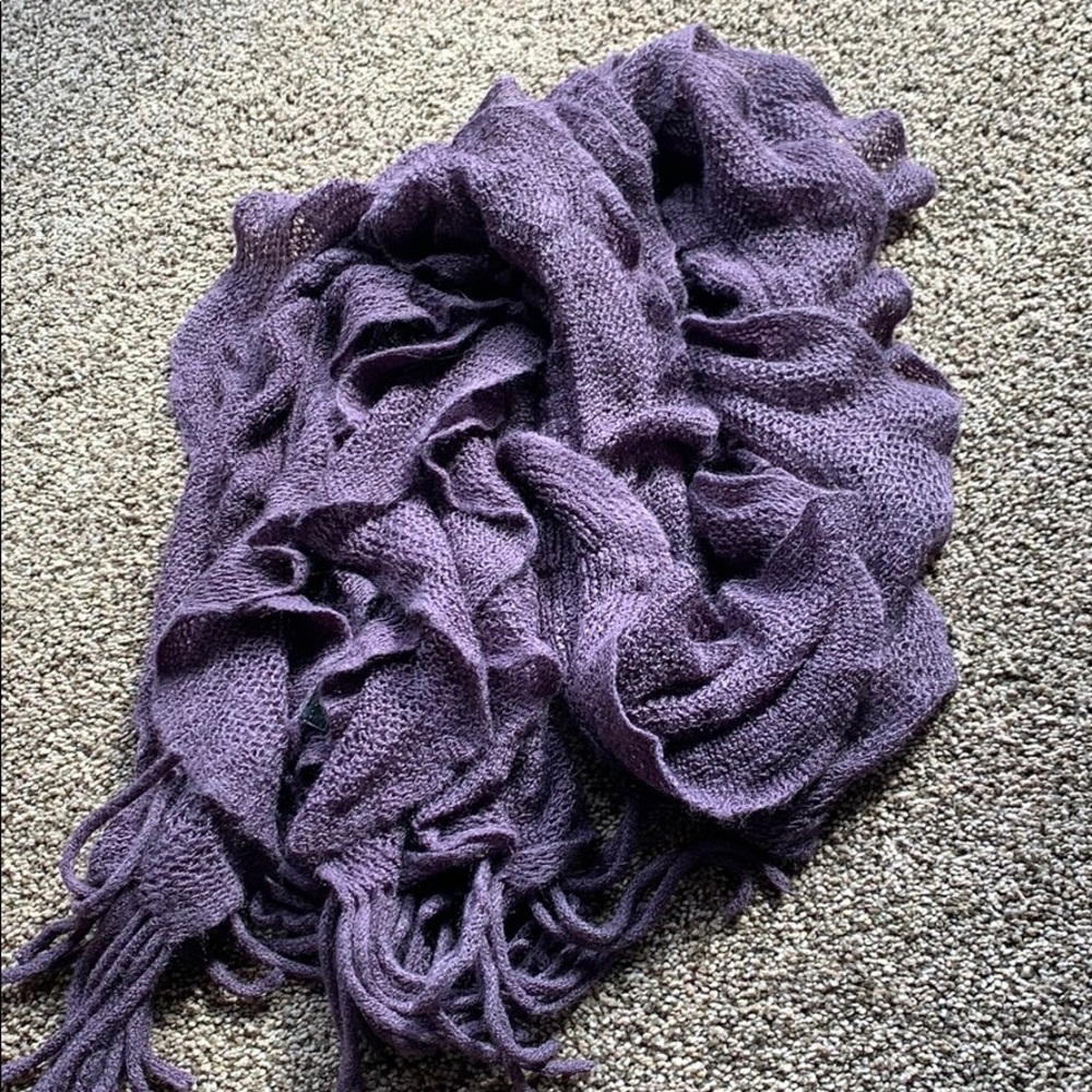 purple scarf